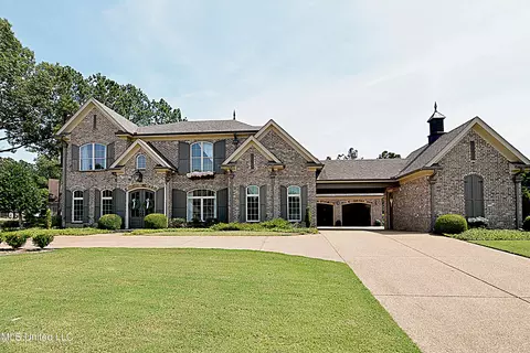 4545 N Spring Meadow Way, Olive Branch, MS 38654