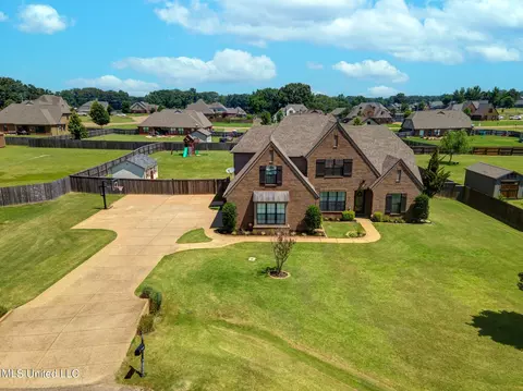 9100 Mitchells Farm Cv, Olive Branch, MS 38654