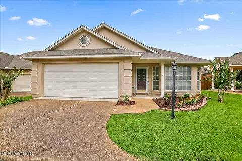 513 W Biscayne Cv, Clinton, MS 39056