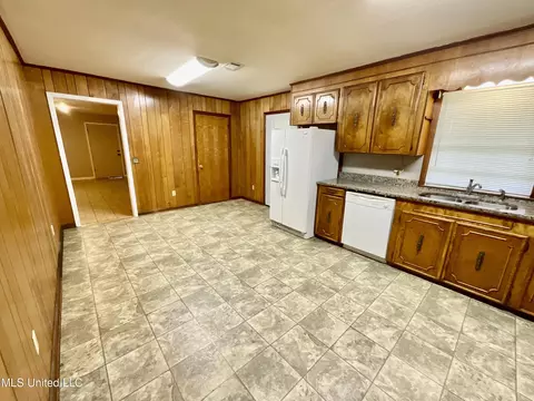 126 Colonial Cir, Magee, MS 39111 photo 13