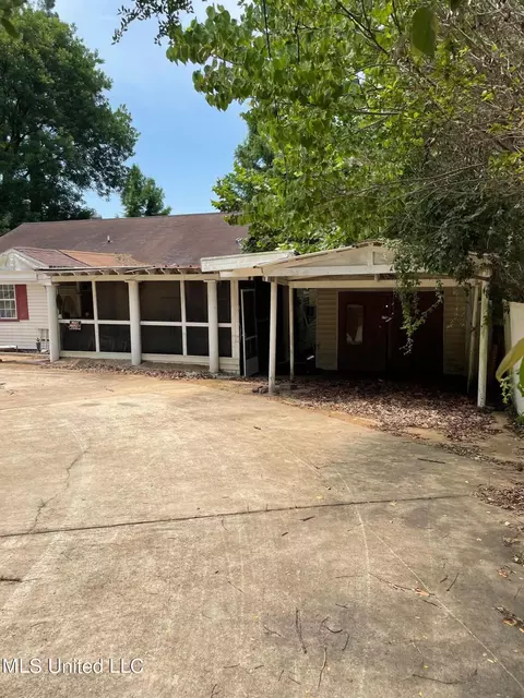 387 Black Bear Cv, Hernando, MS 38632 photo 2