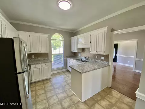 301 Seminole Cir, Terry, MS 39170 photo 8