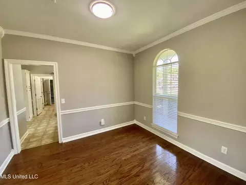 301 Seminole Cir, Terry, MS 39170 photo 4