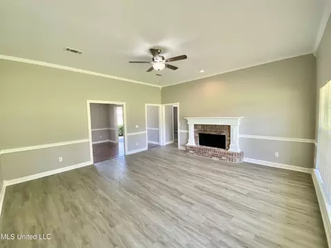 301 Seminole Cir, Terry, MS 39170 photo 6