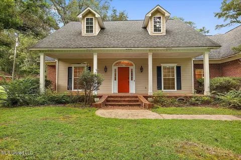 106 Oak Wood Dr, Raymond, MS 39154 photo 3