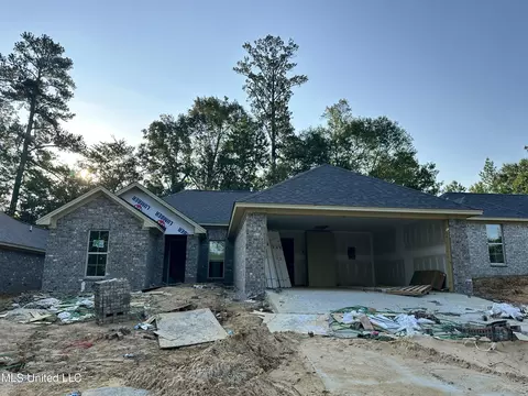 2047 Pebble Creek Dr, Brandon, MS 39042 photo 1