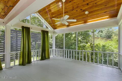 1820 Pinehurst St, Jackson, MS 39202 photo 16