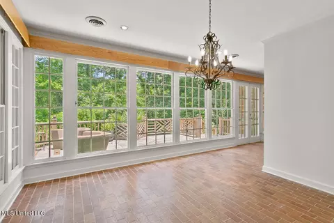 1820 Pinehurst St, Jackson, MS 39202 photo 8