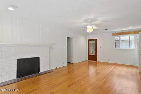1820 Pinehurst St, Jackson, MS 39202 photo 5