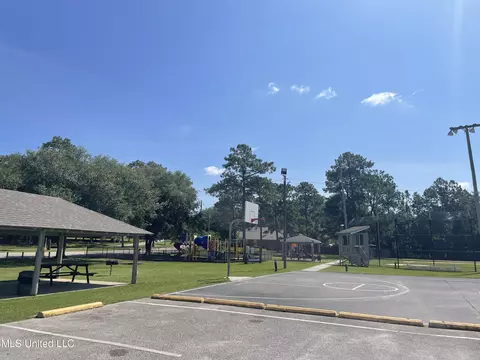 688 Auahi Pl, Diamondhead, MS 39525 photo 10