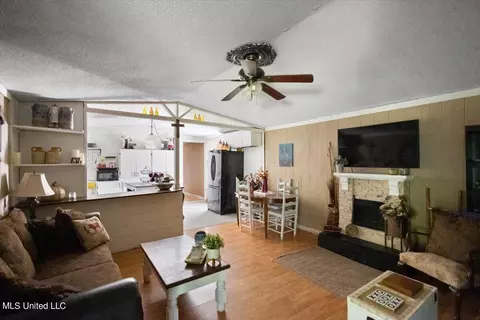 5285 Adams Station Rd, Edwards, MS 39066 photo 6