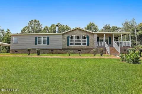 2101 Stump Bridge Rd, Camden, MS 39045