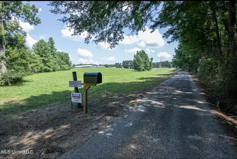127 Progress Road Rd, Prentiss, MS 39474