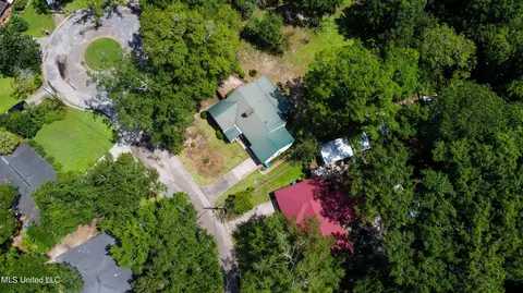 5112 Center Dr, Moss Point, MS 39563 photo 33
