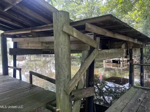 5112 Center Dr, Moss Point, MS 39563 photo 23