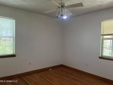5112 Center Dr, Moss Point, MS 39563 photo 14