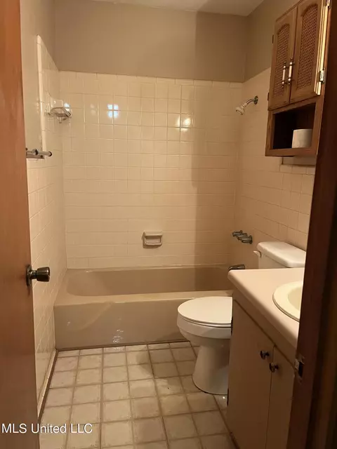 5112 Center Dr, Moss Point, MS 39563 photo 13