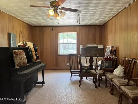 5112 Center Dr, Moss Point, MS 39563 photo 6