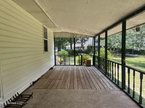 5112 Center Dr, Moss Point, MS 39563 photo 15