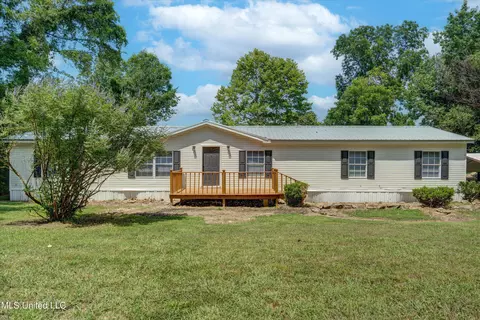 91 Hisaw Rd, Sarah, MS 38665