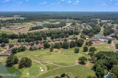 477 Fairway Oaks Dr, Hernando, MS 38632 photo 5