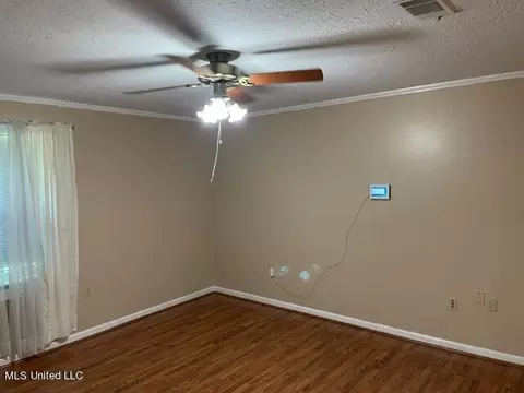 109 Eastgate Cir, Forest, MS 39074 photo 12