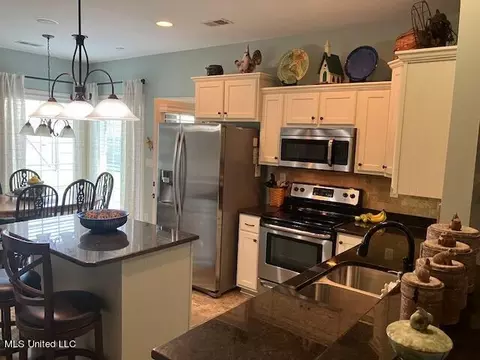 4659 E Dublin, Olive Branch, MS 38654 photo 8