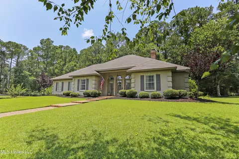 38 Peachtree Ln, Madison, MS 39110