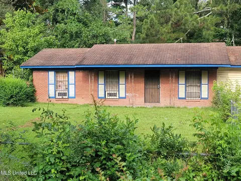105 Magnavox St, Flora, MS 39071