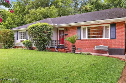 1805 Edna Dr, Vicksburg, MS 39180