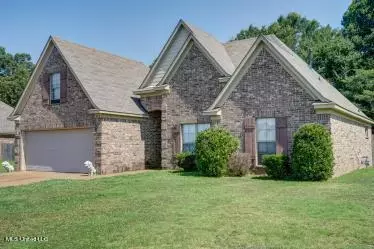 907 Falcon St, Senatobia, MS 38668
