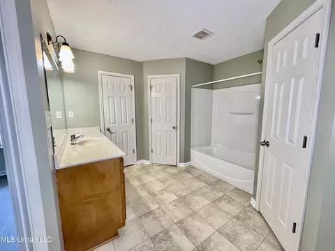 3058 Wren St, Hernando, MS 38632 photo 11