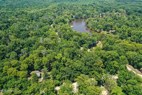 Deer Lane, Lucedale, MS 39452