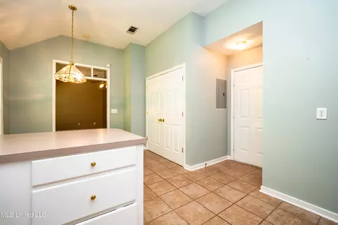 215 Cherrybark Ln, Brandon, MS 39047 photo 11