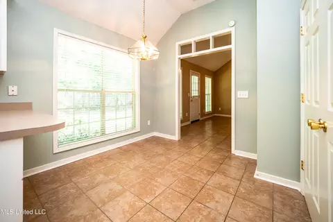 215 Cherrybark Ln, Brandon, MS 39047 photo 12