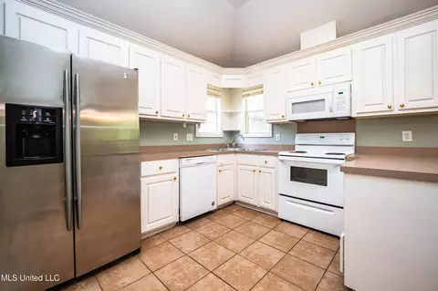 215 Cherrybark Ln, Brandon, MS 39047 photo 8