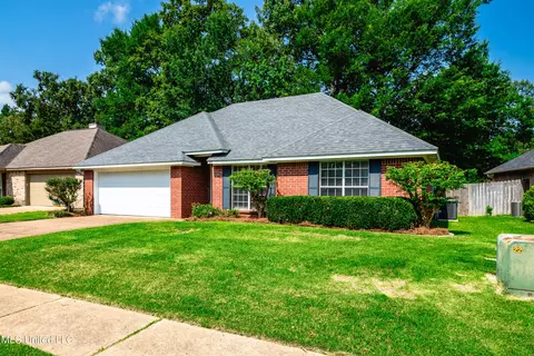 215 Cherrybark Ln, Brandon, MS 39047 photo 2