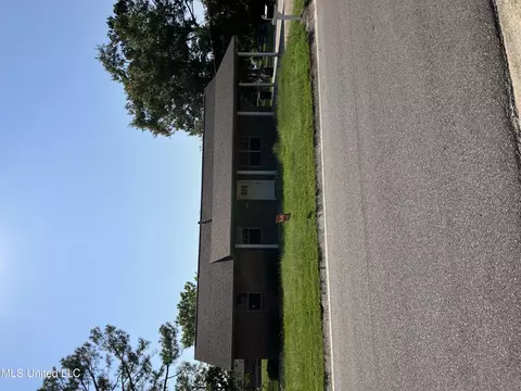 307 Rita Ln, Long Beach, MS 39560