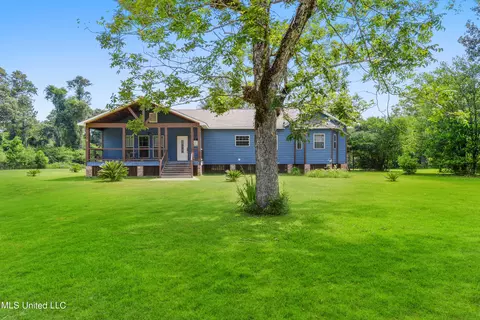 541 Beaver Dam Rd, Perkinston, MS 39573