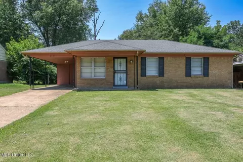 2695 Meadowbrook Dr, Horn Lake, MS 38637