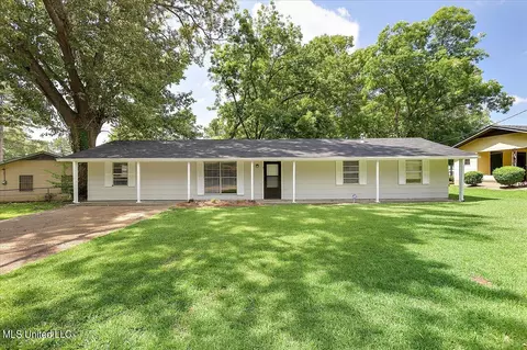 111 Kildare Ct, Jackson, MS 39209