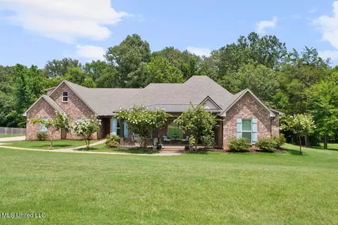 104 Old Stage Coach Ln, Canton, MS 39046