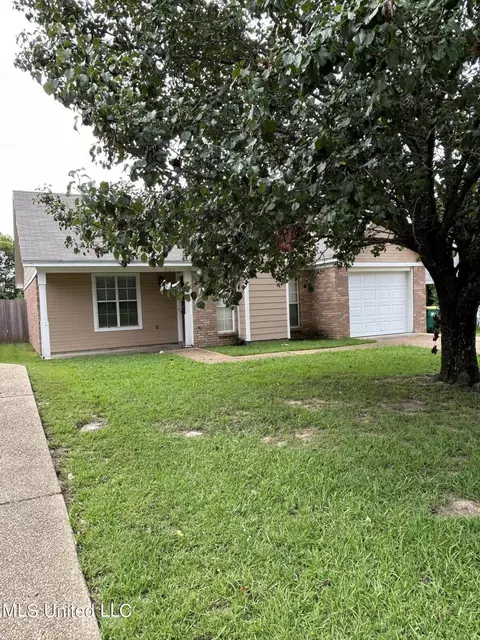 330 Cottonwood Dr, Ridgeland, MS 39157