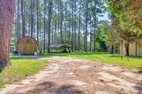 120 Karls Way, Lucedale, MS 39452 photo 5