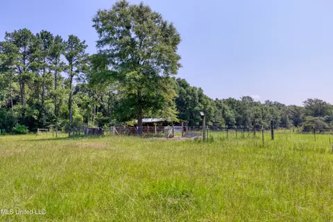 120 Karls Way, Lucedale, MS 39452 photo 7