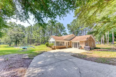 120 Karls Way, Lucedale, MS 39452
