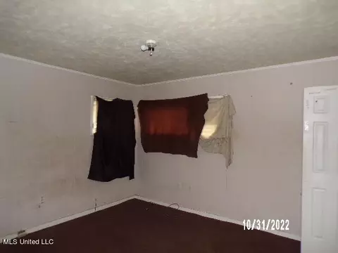 2814 Charleston Dr, Jackson, MS 39212 photo 9