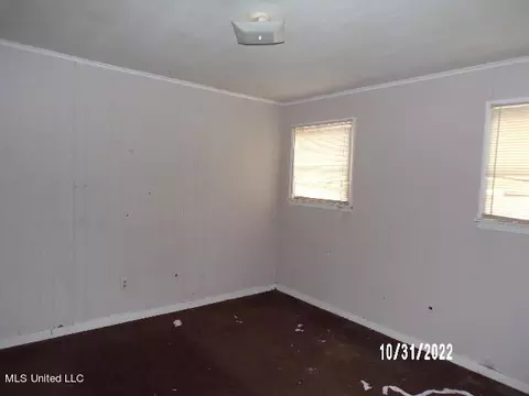 2814 Charleston Dr, Jackson, MS 39212 photo 4