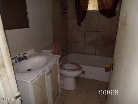2814 Charleston Dr, Jackson, MS 39212 photo 11