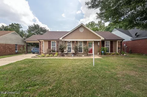 6213 W Oak Run Dr, Olive Branch, MS 38654